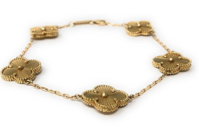 Verdant Harmony Clover Bracelet